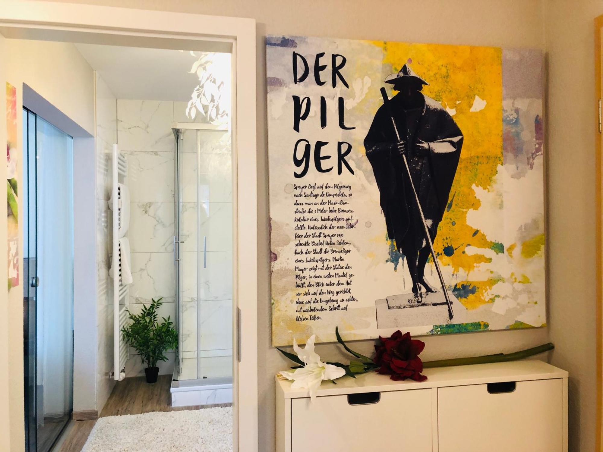 Dompanorama Der Weisse Pfau Apartment Fuer 2-4Pers Speyer Kültér fotó