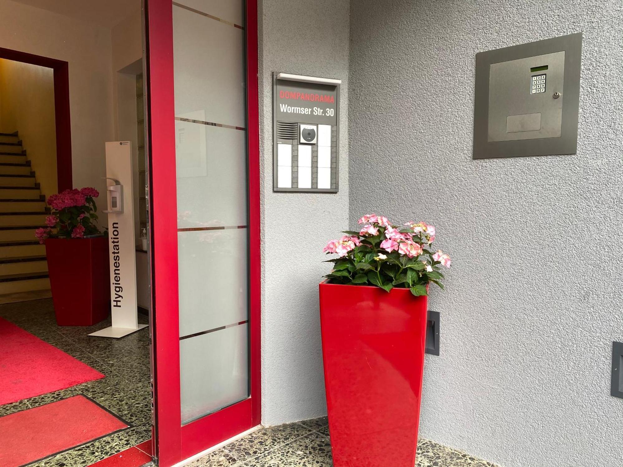 Dompanorama Der Weisse Pfau Apartment Fuer 2-4Pers Speyer Kültér fotó